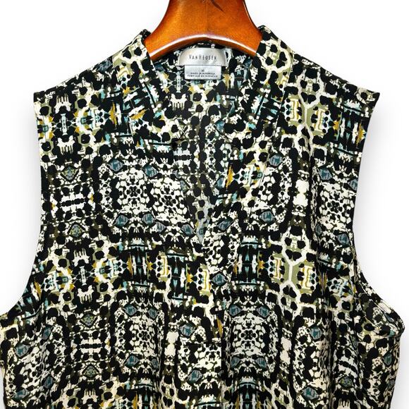 Van Heusen Sleeveless Split Neck Flowy Top Womens Size Medium Abstract Print - Picture 3 of 6